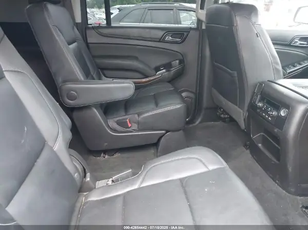 1GNSKHKC1HR146981 2017 CHEVROLET SUBURBAN - Image 8