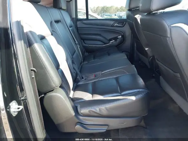 1GNSKHKC1HR277957 2017 CHEVROLET SUBURBAN - Image 8