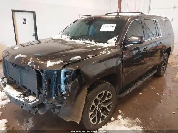 1GNSKHKC1HR300962 2017 CHEVROLET SUBURBAN - Image 2