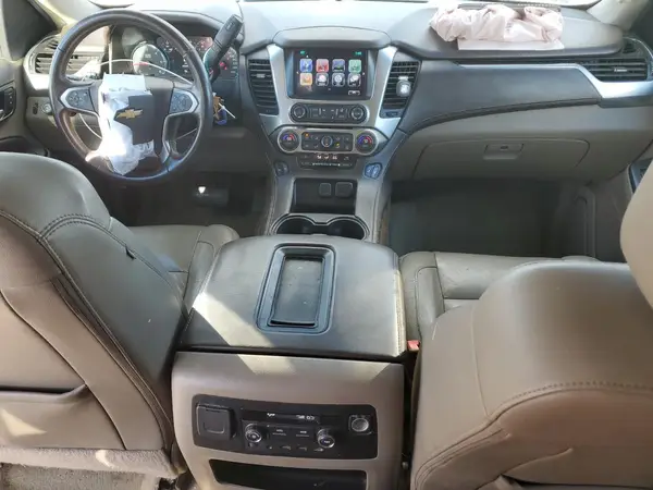 1GNSKHKC1HR313341 2017 CHEVROLET SUBURBAN - Image 8