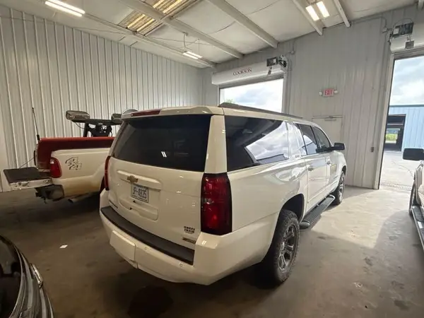 1GNSKHKC1HR317714 2017 CHEVROLET SUBURBAN - Image 8