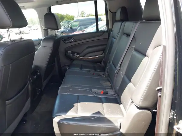 1GNSKHKC1HR386967 2017 CHEVROLET SUBURBAN - Image 8