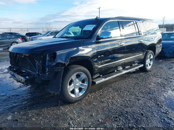 1GNSKHKC1JR240171 2018 CHEVROLET SUBURBAN - Image 2