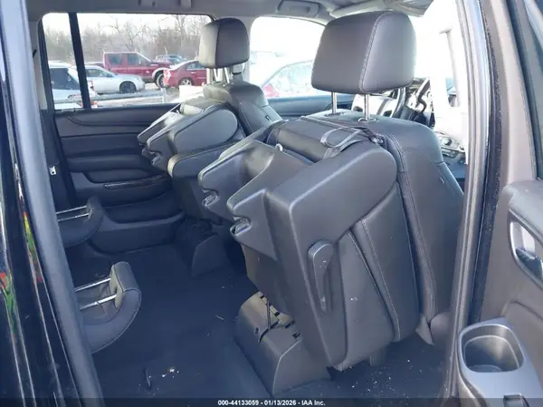 1GNSKHKC1JR240171 2018 CHEVROLET SUBURBAN - Image 8
