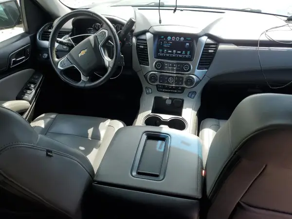 1GNSKHKC1KR188283 2019 CHEVROLET SUBURBAN - Image 8