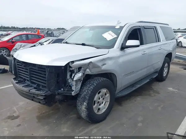 1GNSKHKC1KR217877 2019 CHEVROLET SUBURBAN - Image 2