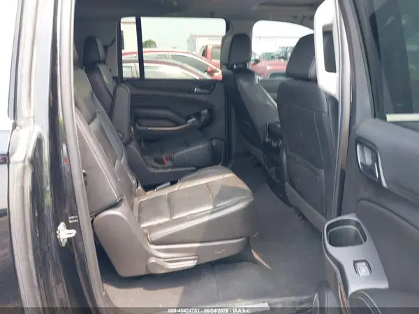 1GNSKHKC1KR329854 2019 CHEVROLET SUBURBAN - Image 8