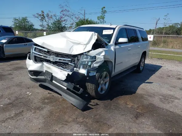 1GNSKHKC1KR348422 2019 CHEVROLET SUBURBAN - Image 2