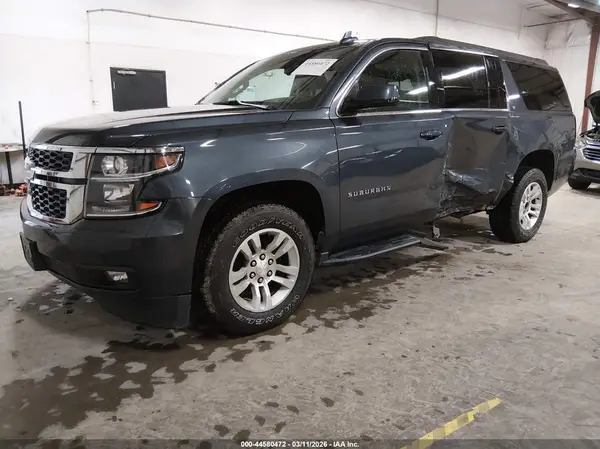1GNSKHKC1KR388063 2019 CHEVROLET SUBURBAN - Image 2