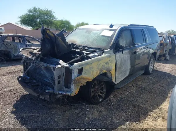 1GNSKHKC1LR156323 2020 CHEVROLET SUBURBAN - Image 2