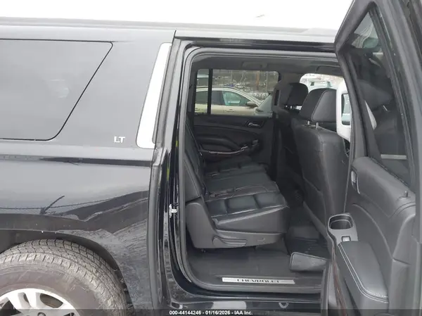1GNSKHKC1LR303353 2020 CHEVROLET SUBURBAN - Image 8