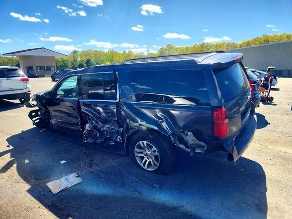 1GNSKHKC2GR422325 2016 CHEVROLET SUBURBAN - Image 2