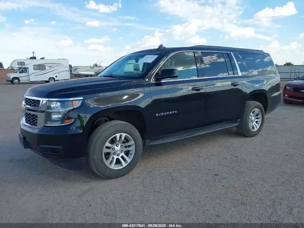 1GNSKHKC2HR186647 2017 CHEVROLET SUBURBAN - Image 2