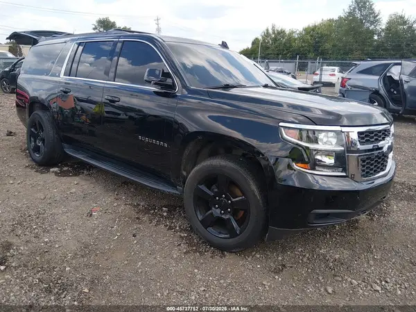 1GNSKHKC2HR271813 2017 CHEVROLET SUBURBAN - Image 1