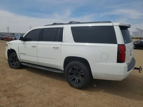 1GNSKHKC2HR275330 2017 CHEVROLET SUBURBAN - Image 2