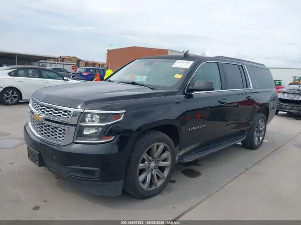 1GNSKHKC2HR314840 2017 CHEVROLET SUBURBAN - Image 2