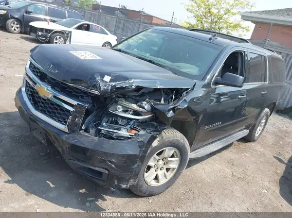 1GNSKHKC2HR325210 2017 CHEVROLET SUBURBAN - Image 2