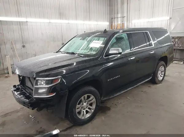 1GNSKHKC2HR356523 2017 CHEVROLET SUBURBAN - Image 2