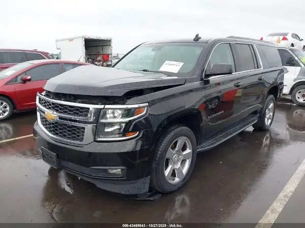 1GNSKHKC2HR371488 2017 CHEVROLET SUBURBAN - Image 2