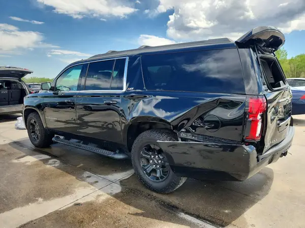 1GNSKHKC2JR116992 2018 CHEVROLET SUBURBAN - Image 2