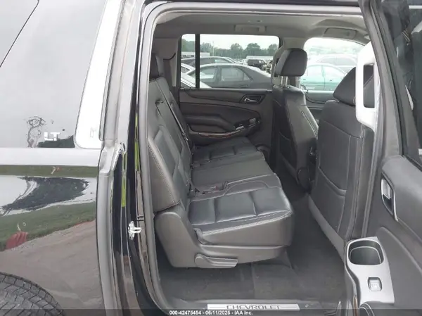 1GNSKHKC2JR157624 2018 CHEVROLET SUBURBAN - Image 8