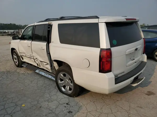 1GNSKHKC2JR221161 2018 CHEVROLET SUBURBAN - Image 2