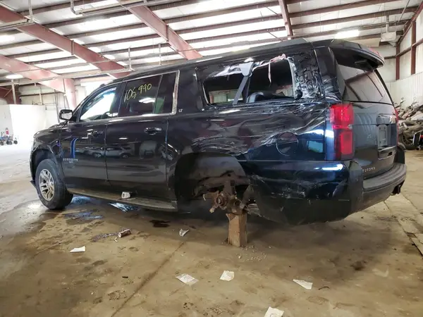 1GNSKHKC2JR252975 2018 CHEVROLET SUBURBAN - Image 2