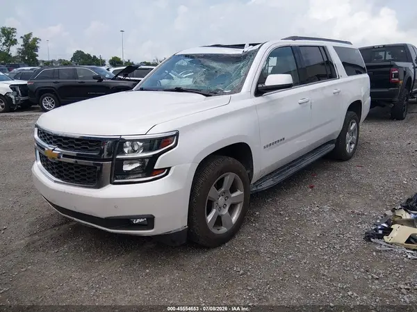 1GNSKHKC2JR281392 2018 CHEVROLET SUBURBAN - Image 2