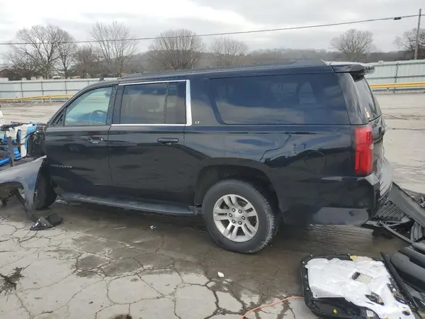 1GNSKHKC2JR338352 2018 CHEVROLET SUBURBAN - Image 2