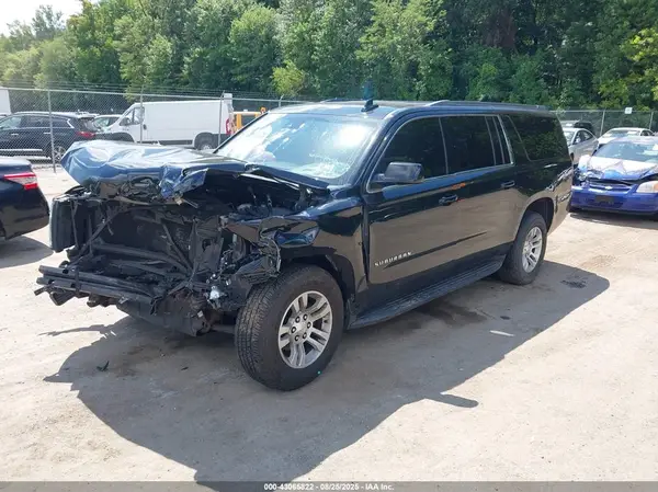 1GNSKHKC2JR345219 2018 CHEVROLET SUBURBAN - Image 2