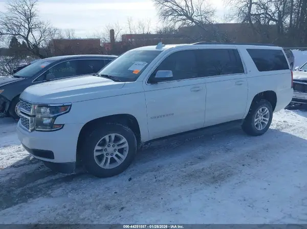 1GNSKHKC2JR385607 2018 CHEVROLET SUBURBAN - Image 2