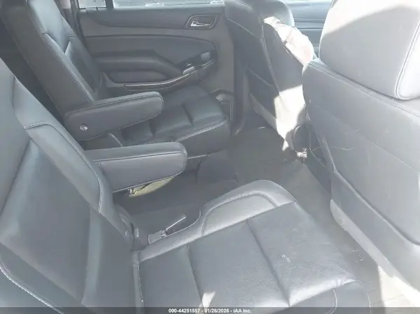 1GNSKHKC2JR385607 2018 CHEVROLET SUBURBAN - Image 8