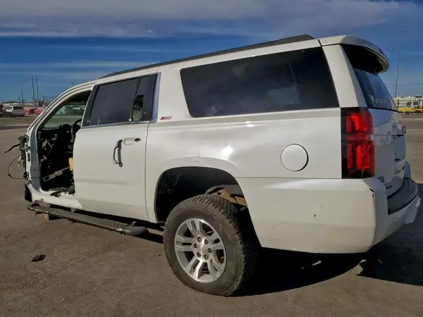 1GNSKHKC2KR109770 2019 CHEVROLET SUBURBAN - Image 2