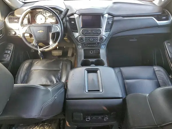 1GNSKHKC2KR197302 2019 CHEVROLET SUBURBAN - Image 8