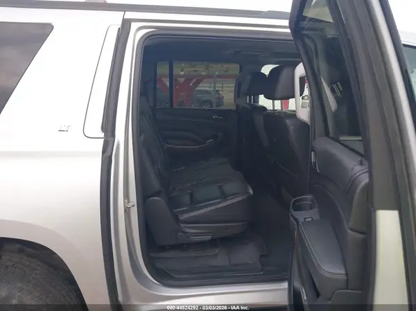 1GNSKHKC2KR292068 2019 CHEVROLET SUBURBAN - Image 8