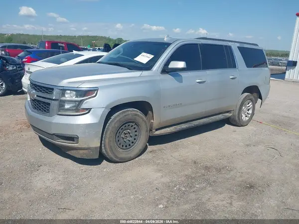 1GNSKHKC2KR380702 2019 CHEVROLET SUBURBAN - Image 2