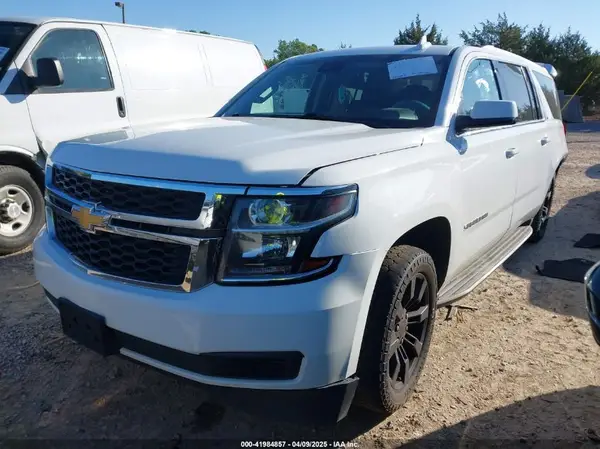 1GNSKHKC2LR112606 2020 CHEVROLET SUBURBAN - Image 2