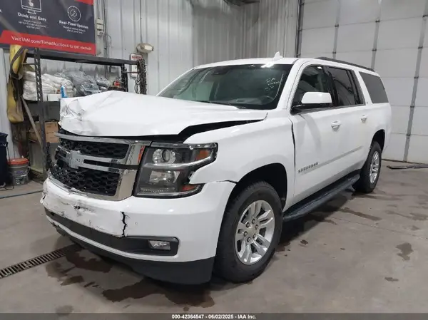 1GNSKHKC2LR248041 2020 CHEVROLET SUBURBAN - Image 2