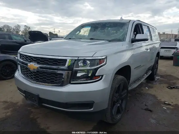 1GNSKHKC3GR121157 2016 CHEVROLET SUBURBAN - Image 2