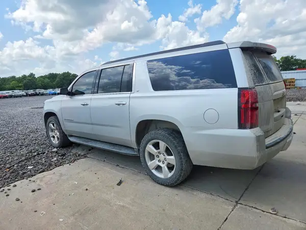 1GNSKHKC3GR208167 2016 CHEVROLET SUBURBAN - Image 2