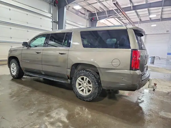1GNSKHKC3GR430952 2016 CHEVROLET SUBURBAN - Image 2