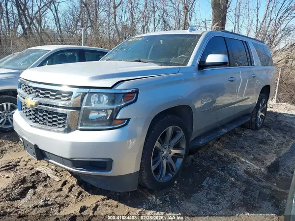 1GNSKHKC3HR162406 2017 CHEVROLET SUBURBAN - Image 2