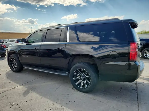 1GNSKHKC3HR169520 2017 CHEVROLET SUBURBAN - Image 2
