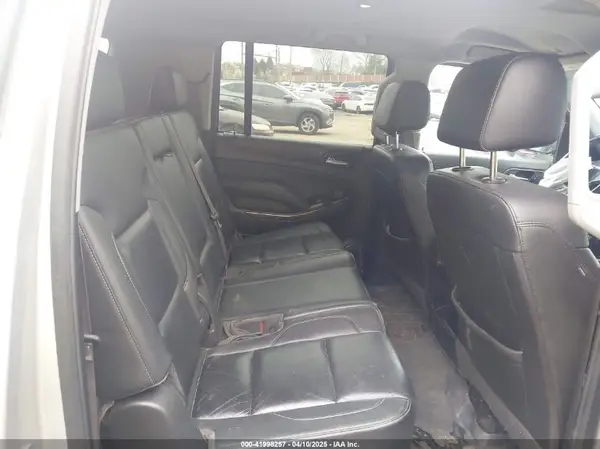 1GNSKHKC3HR191078 2017 CHEVROLET SUBURBAN - Image 8