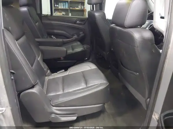 1GNSKHKC3HR205626 2017 CHEVROLET SUBURBAN - Image 8