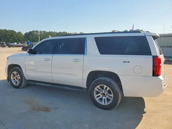 1GNSKHKC3HR303121 2017 CHEVROLET SUBURBAN - Image 2