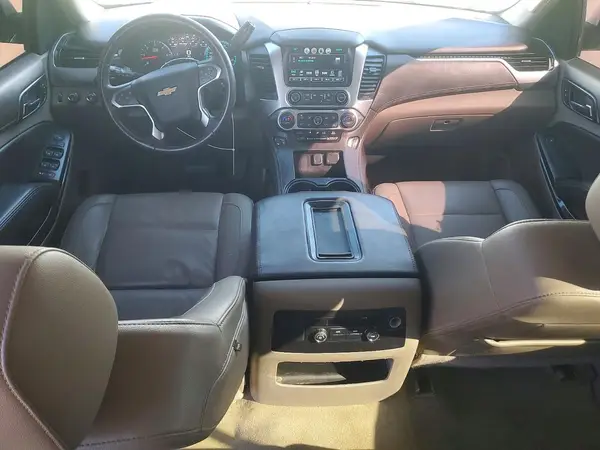 1GNSKHKC3HR303121 2017 CHEVROLET SUBURBAN - Image 8