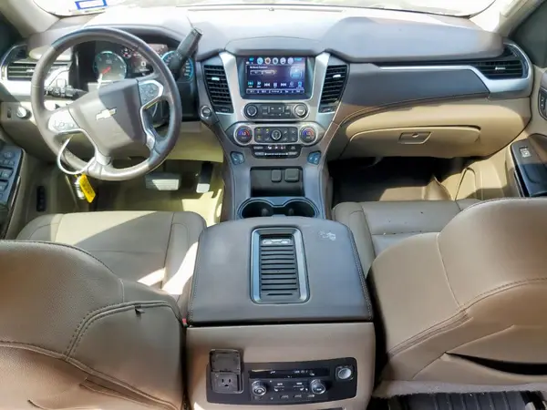 1GNSKHKC3HR321683 2017 CHEVROLET SUBURBAN - Image 8