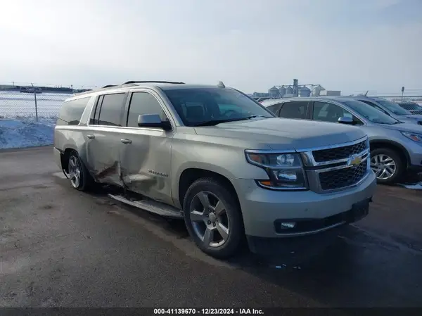 1GNSKHKC3HR334076 2017 CHEVROLET SUBURBAN - Image 1