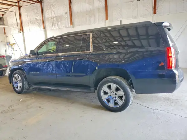 1GNSKHKC3HR397758 2017 CHEVROLET SUBURBAN - Image 2